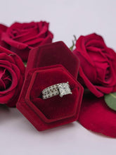 Load image into Gallery viewer, Platinum Princess Cut Diamond Wedding Set with 2.00ct Center & Kite-Set Diamond Accents