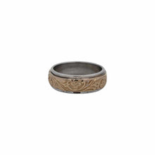 Load image into Gallery viewer, 14K Yellow and White Gold Two-Tone Band with Carved Center