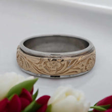 Load image into Gallery viewer, 14K Yellow and White Gold Two-Tone Band with Carved Center