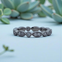 Load image into Gallery viewer, Platinum 0.50ctw Diamond Band with Alternating Round & Marquise Bezels – G/H, SI1-SI2