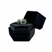 Load image into Gallery viewer, 18kw Ammolite Bezel Ring
