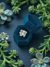 Load image into Gallery viewer, 14K Yellow Gold 2.77ctw Diamond Ring with Leaf Pattern Design
