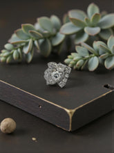 Load image into Gallery viewer, 14K Yellow Gold 2.77ctw Diamond Ring with Leaf Pattern Design
